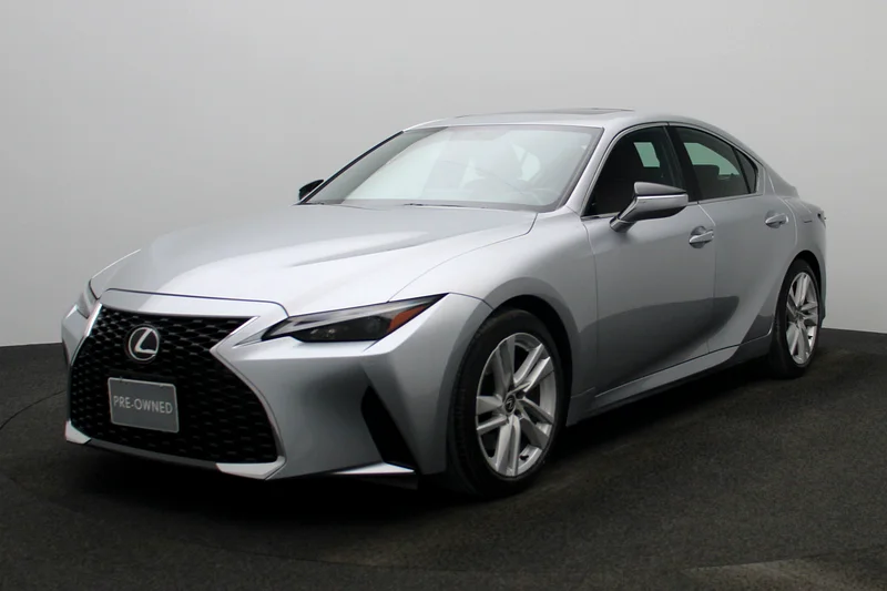 LEXUS IS-300 Sedan P 2.0t Premier633986408428821129