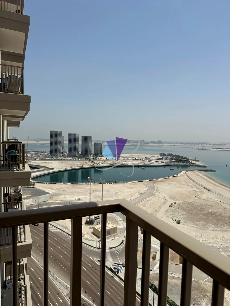 High ROI . Sea View ! High Floor . Ideal Investment .63844568783233111