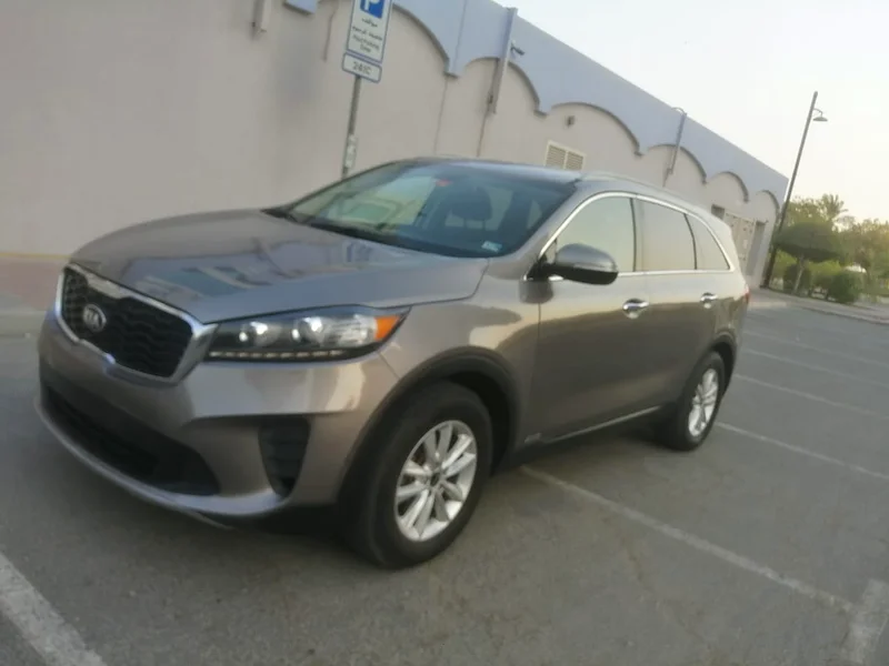 Kia Sorento 2.4 LX 2019    American Specs   Lady Driven63398628454913111