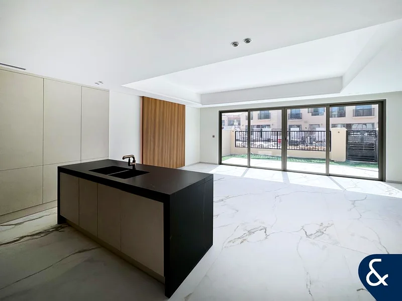 Lagoon Backing | Brand New | 3 Bedroom63405173576706113