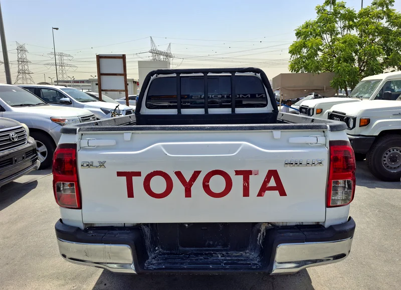 Toyota Hilux 2.7L 2019 DC MT White Petrol (Export Only)63401312711938113
