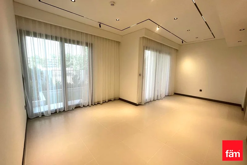 Vacant | Single Row | 3 Bed plus Maid63929581111937112