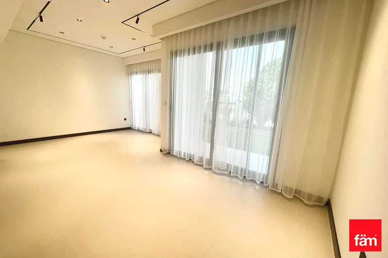 Vacant | Single Row | 3 Bed plus Maid63929581111937113