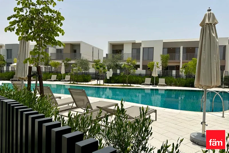 Vacant | Single Row | 3 Bed plus Maid63929581111937110