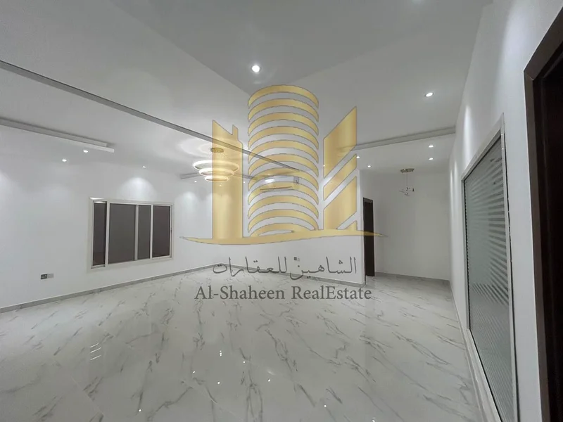 Villa for sale in Ajman Al Rawda 2  An area of 5,000 feet  The first resident of super lux finishing  With electricity, water and air conditioners  New, not haunted  The villa consists of  5 master be63878080827522113
