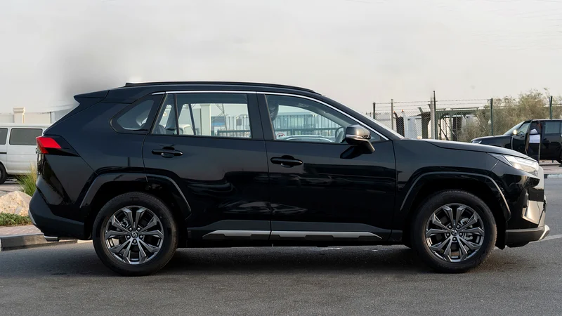 2025 | TOYOTA RAV4 2.0 CVT 2WD FASHION EDITION PLUS63401305719297111