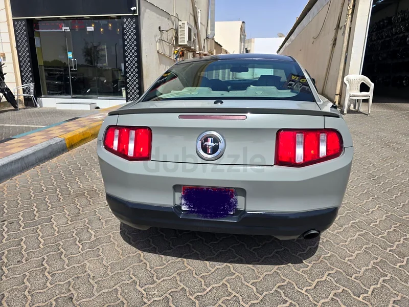 Ford mustang 2010 in excellent condition63406542424834113