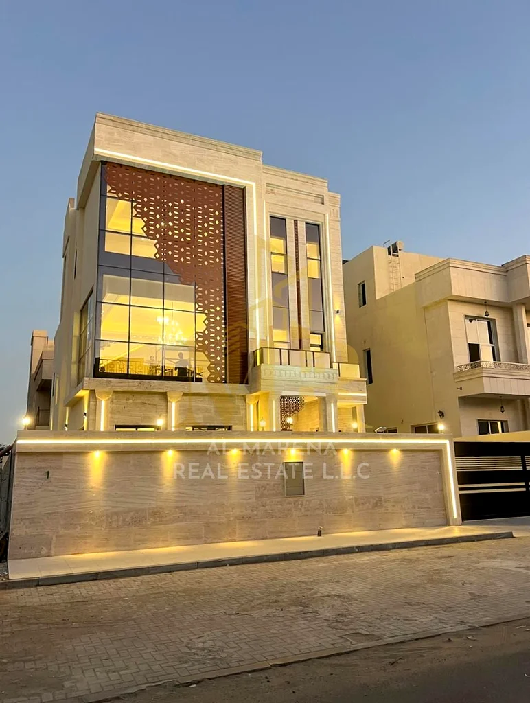 Luxury villa for sale in Al Alia - strategic location and spacious areas, the only one in Ajman with this distinctive design, including registration f63872045385089110