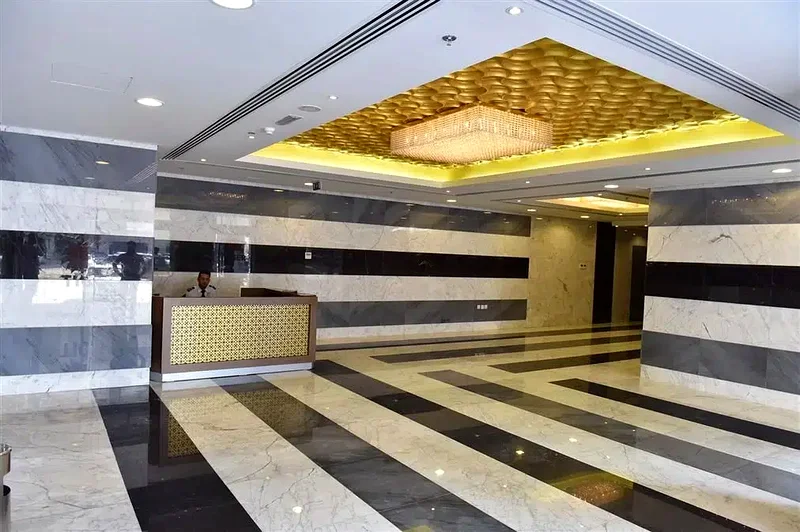 SAPRATE PARTITIONS 1150 SQFT OFFICE AVAILABLE FOR RENT WITH A/C, NEAT AND CLEAN, NEAR SHARJAH PALACE HOTEL, OPPOSITE NESTO HYPERMARKET ON MAIN ROAD, AL TAWUN ROUNDABOUT63402806906625112