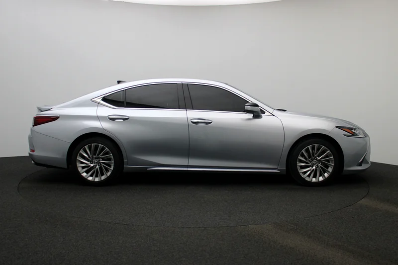LEXUS ES-350 Sedan P 3.5L AT Platinum63397395278723114
