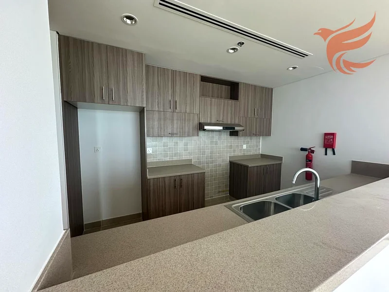 2BHK - ديكور حديث - إطلالة على البحر - جديد بالكامل |63861749662849111