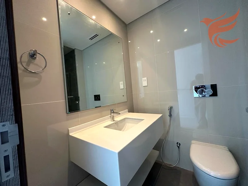 2BHK - ديكور حديث - إطلالة على البحر - جديد بالكامل |63861749662849113