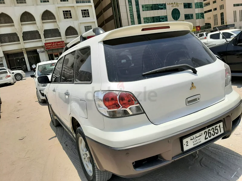 حالة جيدة، سعر ميتسوبيشي 9500 درهم.63489196771842112