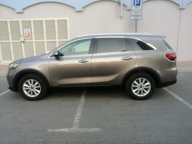 Kia Sorento 2.4 LX 2019    American Specs   Lady Driven63398628454913114