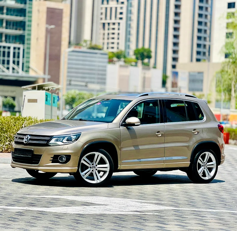 2016 VOLKSWAGEN TIGUAN R-LINE GCC SPECIFICATIONS IN EXCELLENT CONDITION63398576260739112