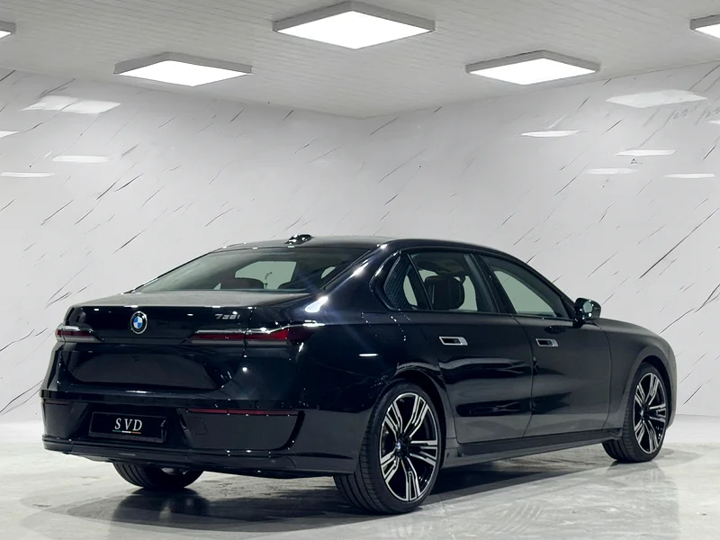 BMW AGENCY WARRANTY/SERVICE -- 7 SERIES PURE EXCELLENCE63411930903937114