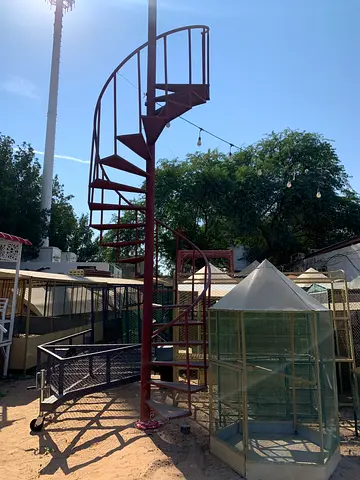 Stylish Spiral Staircase - Perfect for Elevating Your Space!