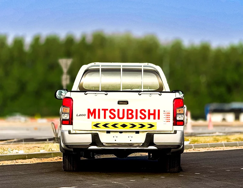 Mitsubishi L200 2.4L 2WD 2022 GCC, accident-free, in excellent condition. 820 P.M.63398589718273114