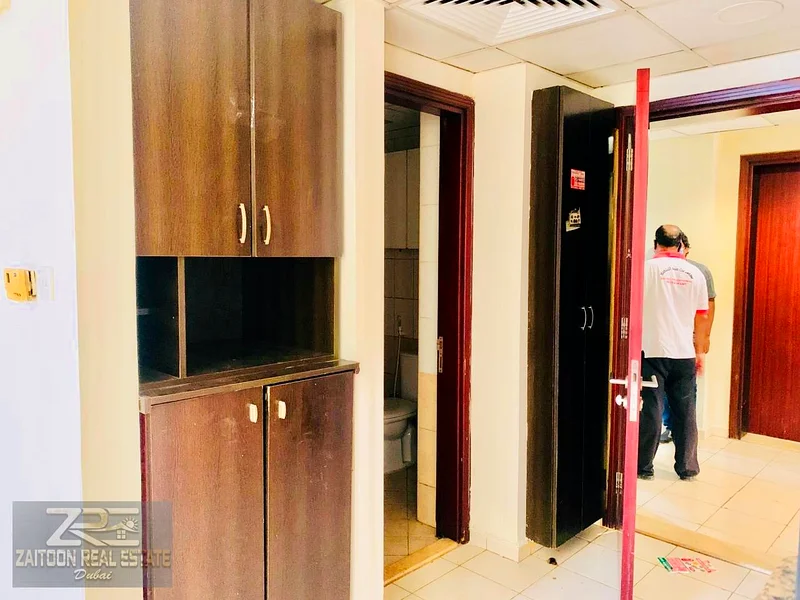 شقة استوديو مُجددة بالكامل للبيع بالقرب من دراجون مارت63997064565890114