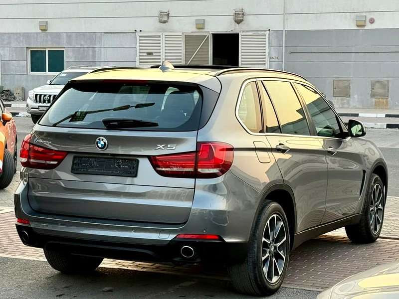 BMW X5 - 2017 Gulf, fully loaded, in excellent condition.63405749215746113