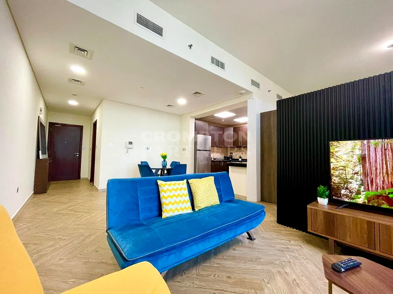 Vacant | Biggest Layout  | Upgraded to 1 Bedroom63842629229826112
