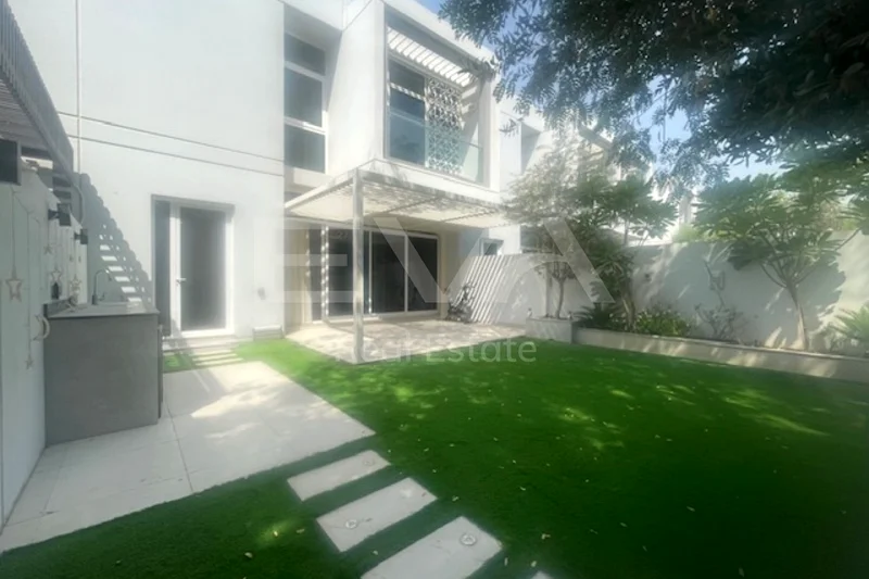 3 Bedroom | Upgraded | Single Row63730988793345110
