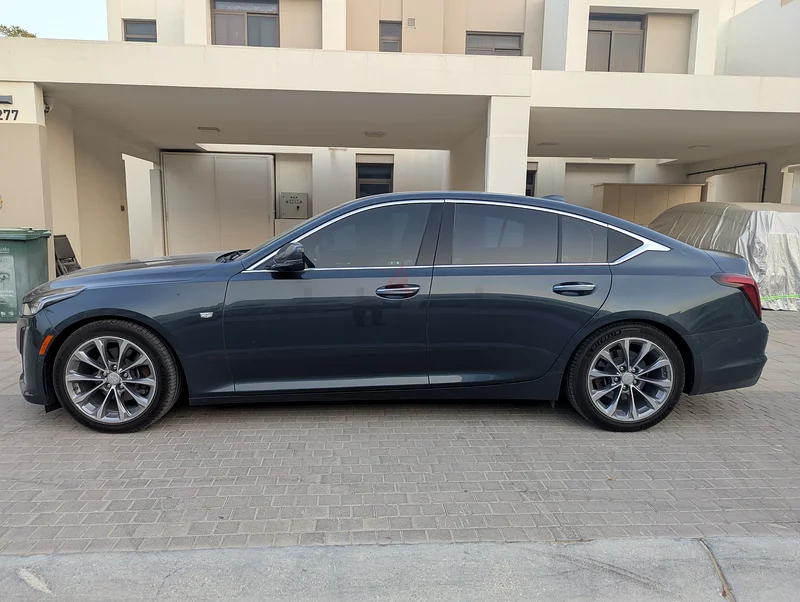 PREMIUM LUXURY CT5 2021 - GCC - FIRST OWNER - UNDER SERVICE CONTRACT63398489532161111