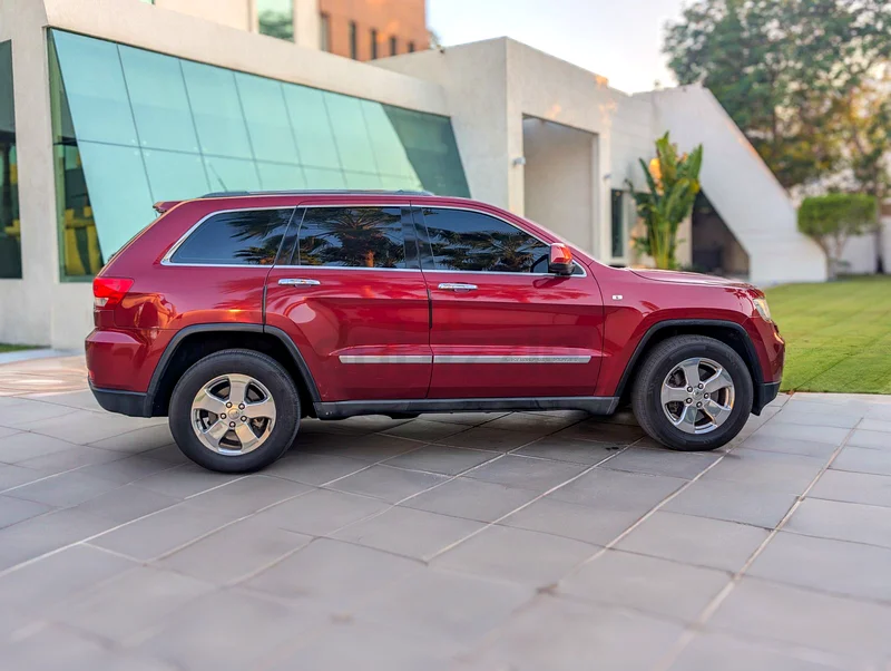 2012 jeep grand Cherokee 5.7Hemi - limited63398604344833112