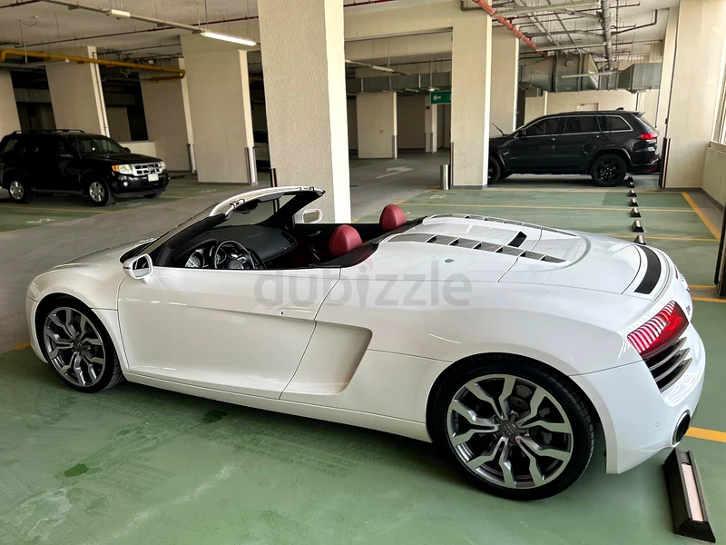 Audi R8 Spyder GCC Mint Condition First Owner63398608664451112