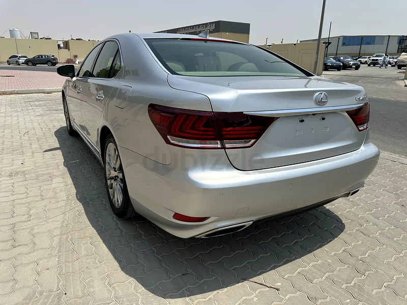 Lexus LS 460 2016 لكزس63398644628226112
