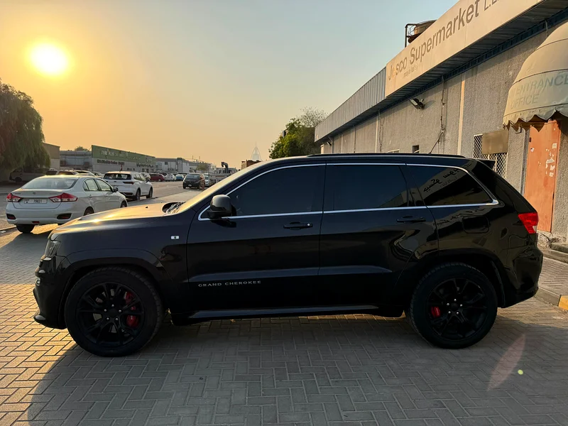 JEEP SRT863398606982018111