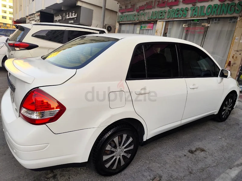 نيسان تييدا 1.863401298034434112