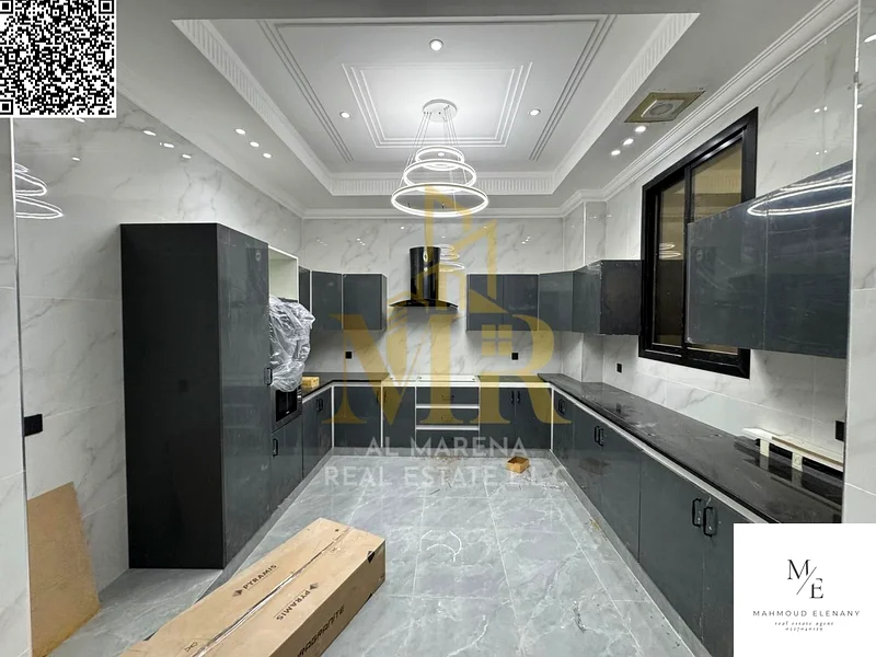 Own your dream villa and invest in a sophisticated manner in a luxurious villa in the heart of the beautiful area at a price inclusive of fees.63893447691650113