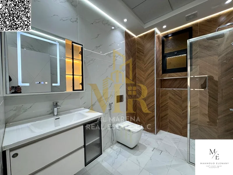 Own your dream villa and invest in a sophisticated manner in a luxurious villa in the heart of the beautiful area at a price inclusive of fees.63893447691650112