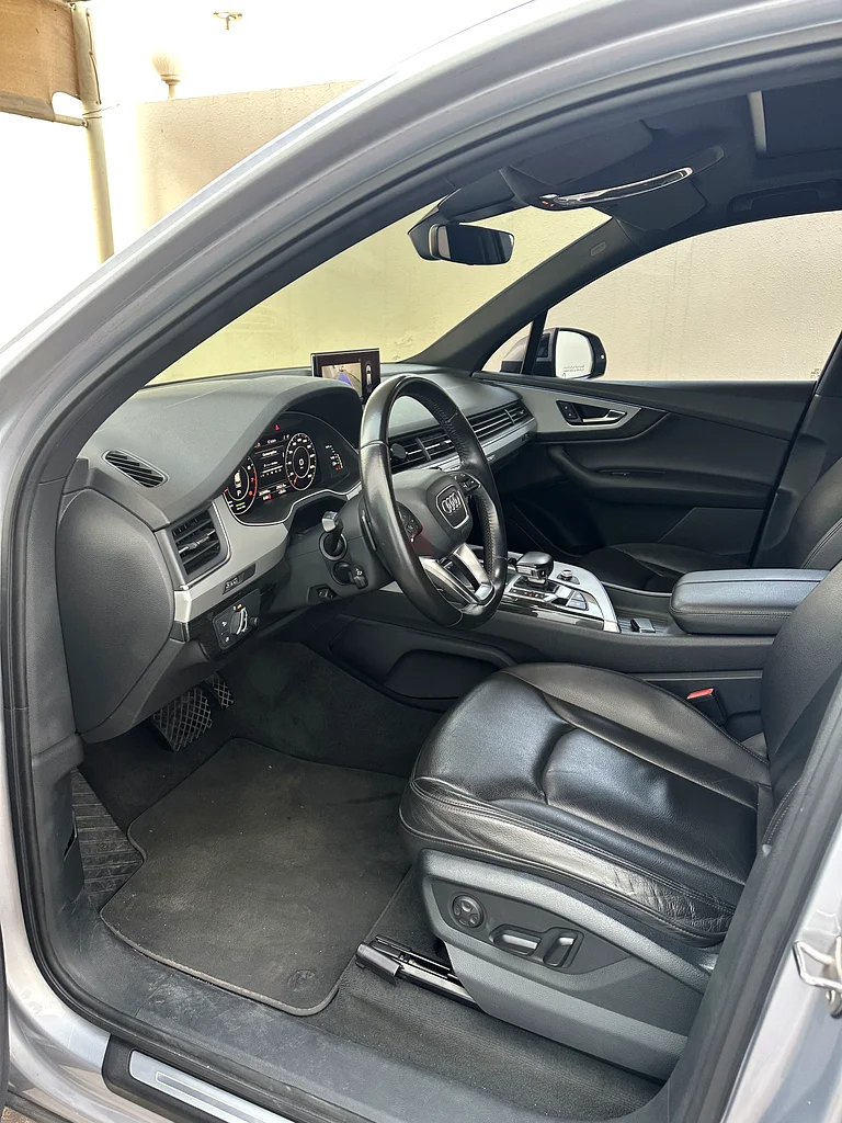Clean car63398615834114114