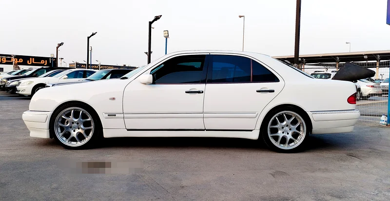 Mercedes Benz E320 model 1996, imported from Japan (clean title), in good condition63403201635843113