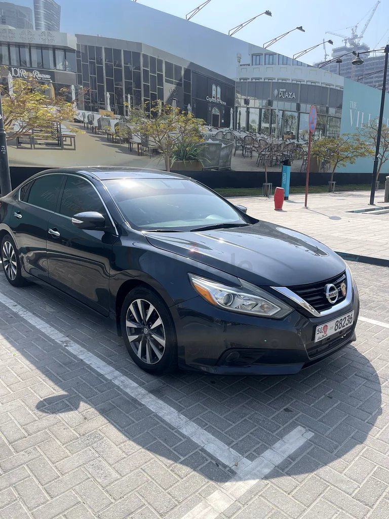 Nissan Altima 201763399968719490111