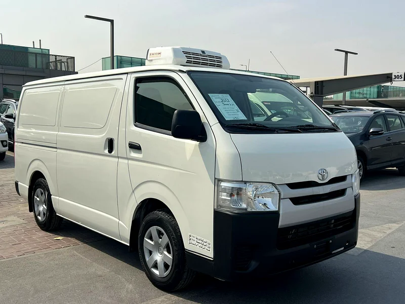 2022 Toyota Hiace Chiller Thermoking634013183436831126