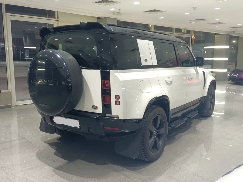 Land Rover Defender V6 Gcc specs SE 11063482718689793114