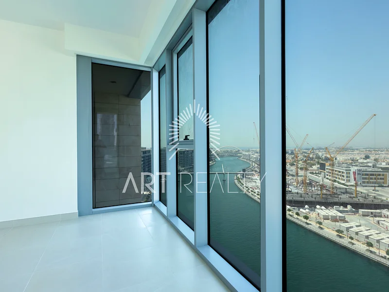 Vacant | Burj Khalifa and Canal View | High Floor63949508973186112