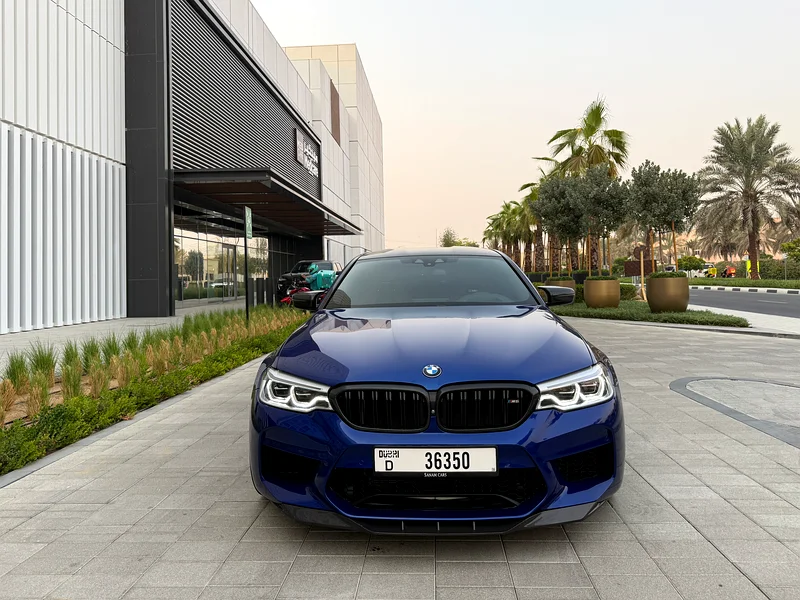 BMW M5 FULL CARBON FIBER IN PERFECT CONDITION63484725896705112