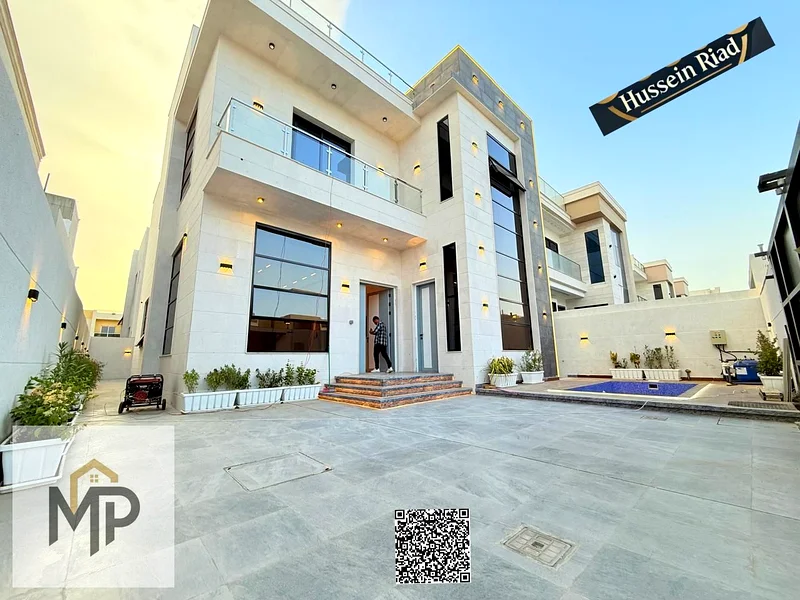 فرصة ذهبية لامتلاك الفيلا التي تحلم بها في الحيلو 2، مباشرة على الشارع الرئيسي، وبسعر جذاب وخاص، متضمنة تكييف الهواء63894219441282114