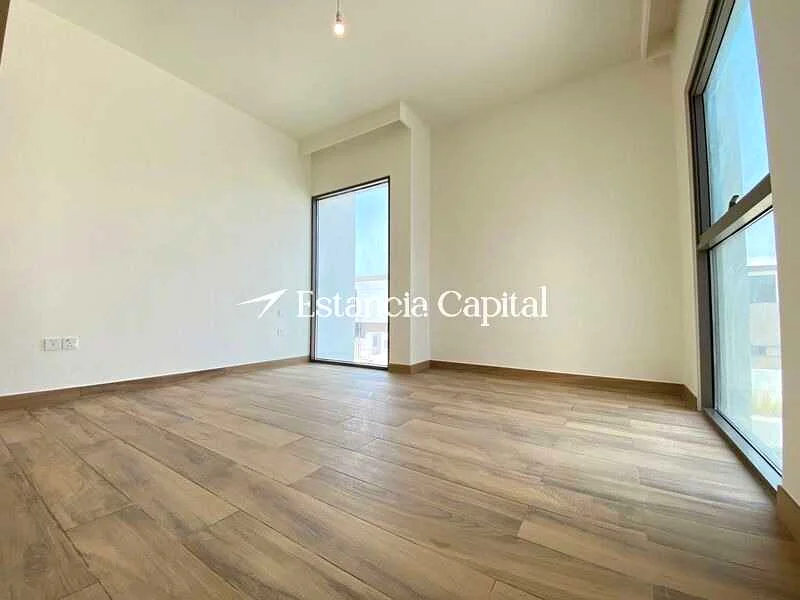 LARGE PLOT | MODERN DESIGN | BRAND NEW63762121894785112
