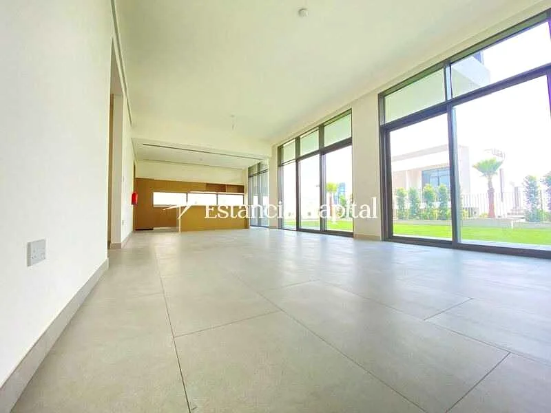 LARGE PLOT | MODERN DESIGN | BRAND NEW63762121894785114