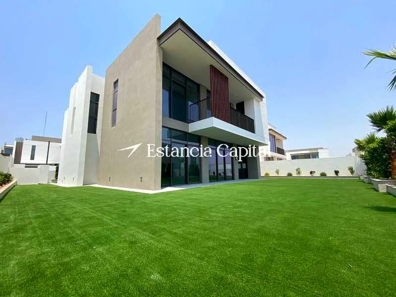 LARGE PLOT | MODERN DESIGN | BRAND NEW63762121894785110