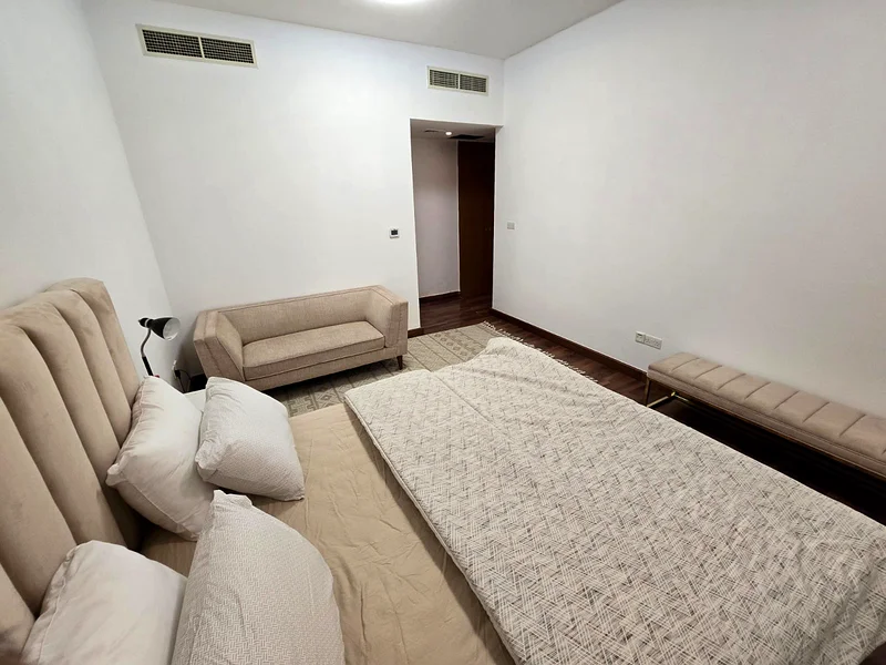 فناء كبير | 3 غرف نوم + غرفة دراسة | مفروشة بالكامل63726575889153114