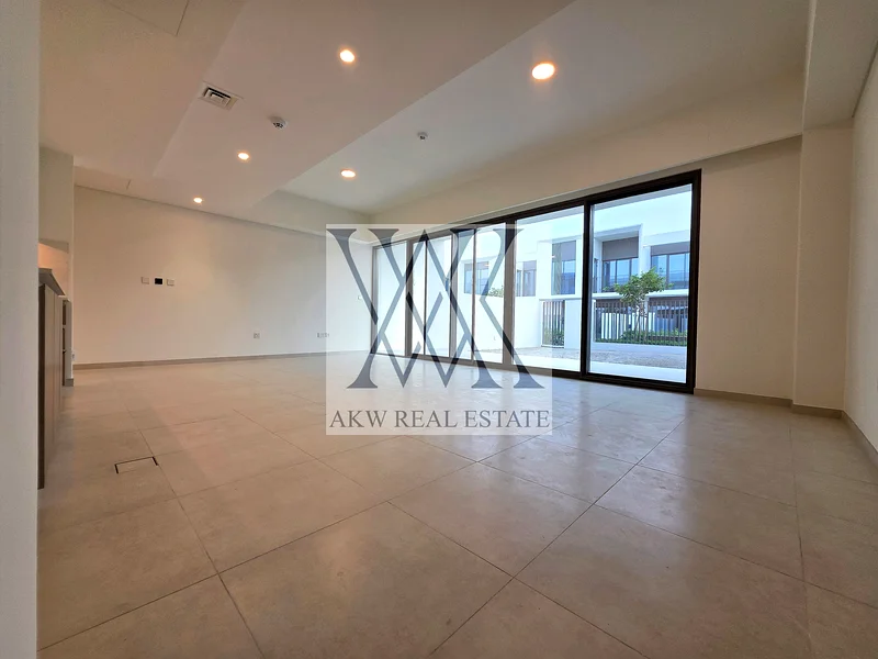 Bigger Layout | Single Row | Middle Kitchen | Premium Unit | Brand New63733234740481114