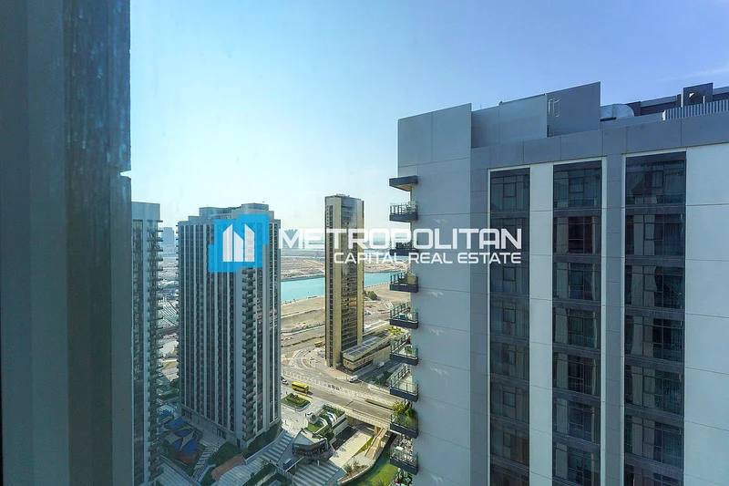High Floor 3BR+M | Partial Canal View | Balcony63844678916993112