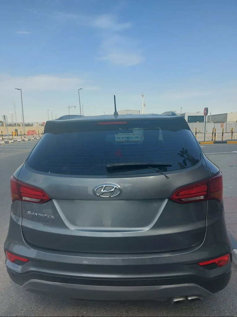 هيونداي سانتافا رمادية للبيع63406901286402112