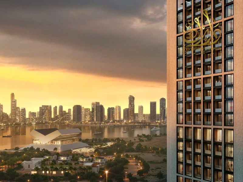 Two minutes to the metro station // View of the Burj Khalifa // 15ROI63970036629251111